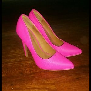 Neon Pink Snakeskin Embossed Heels